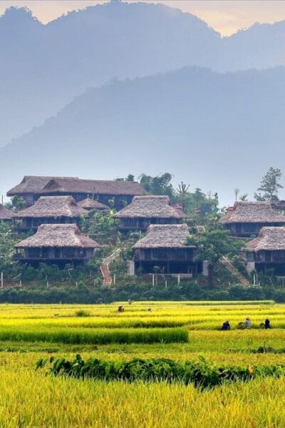 HS26: Tour Cẩm Phả – Bản Lác – Thuỷ điện Hoà Bình