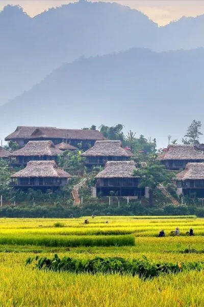 HS26: Tour Cẩm Phả – Bản Lác – Thuỷ điện Hoà Bình