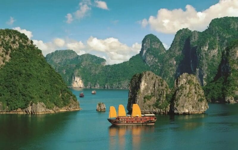 Lịch trình: Tour Hà Nội – Hạ Long – Du thuyền 5*
